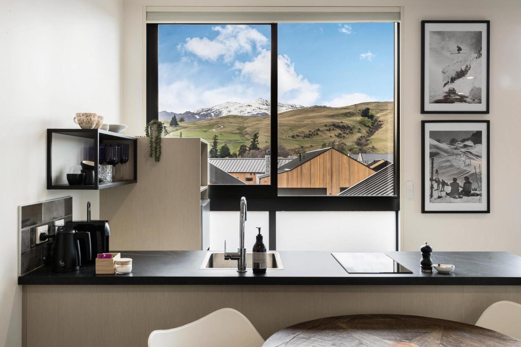 12Th Avenue Suites Queenstown Bagian luar foto