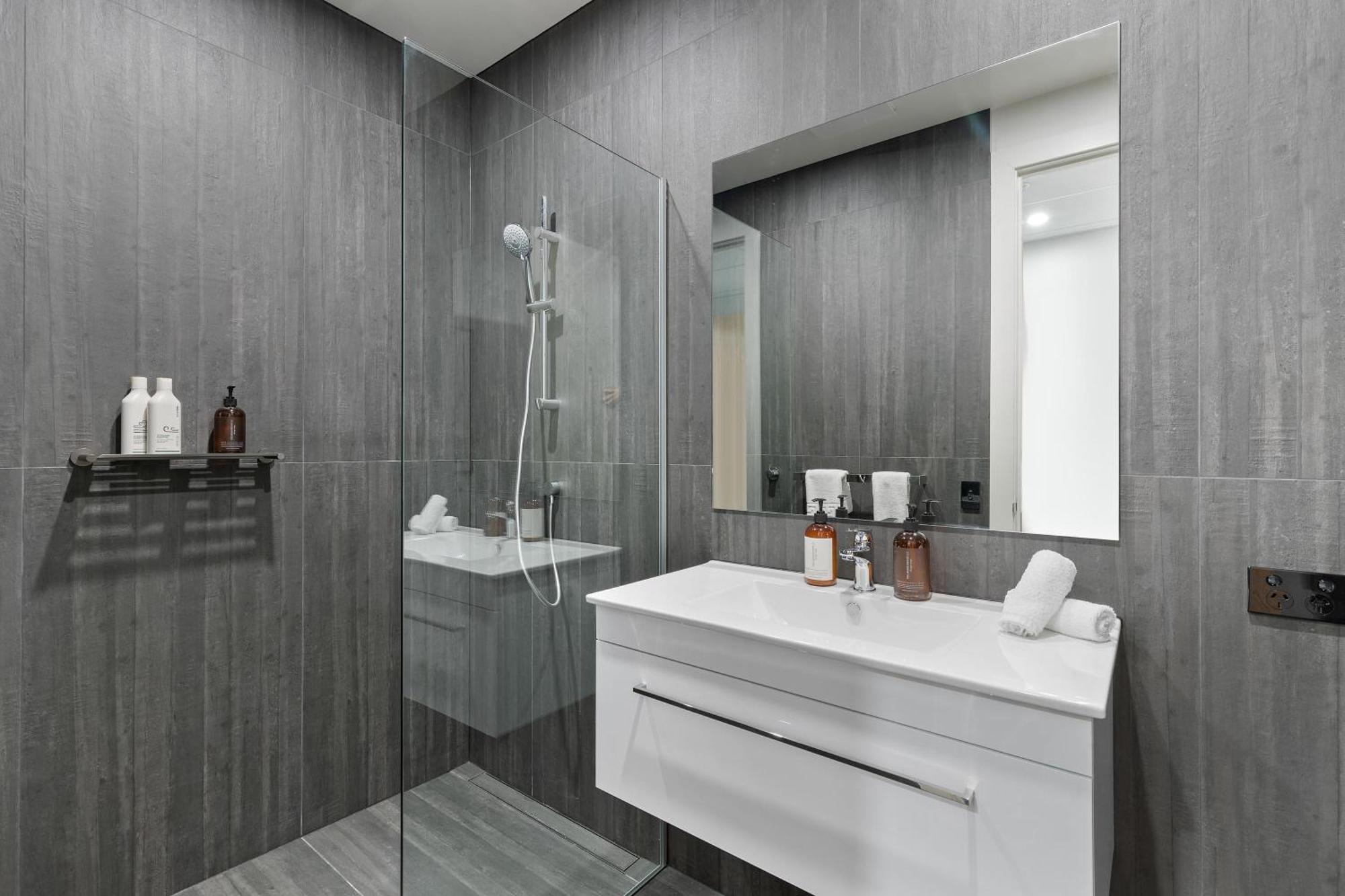 12Th Avenue Suites Queenstown Bagian luar foto